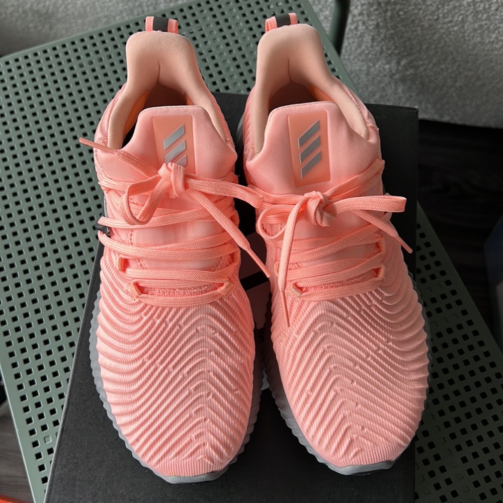 COPY - Adidas Alphabounce - Picture 3 of 5